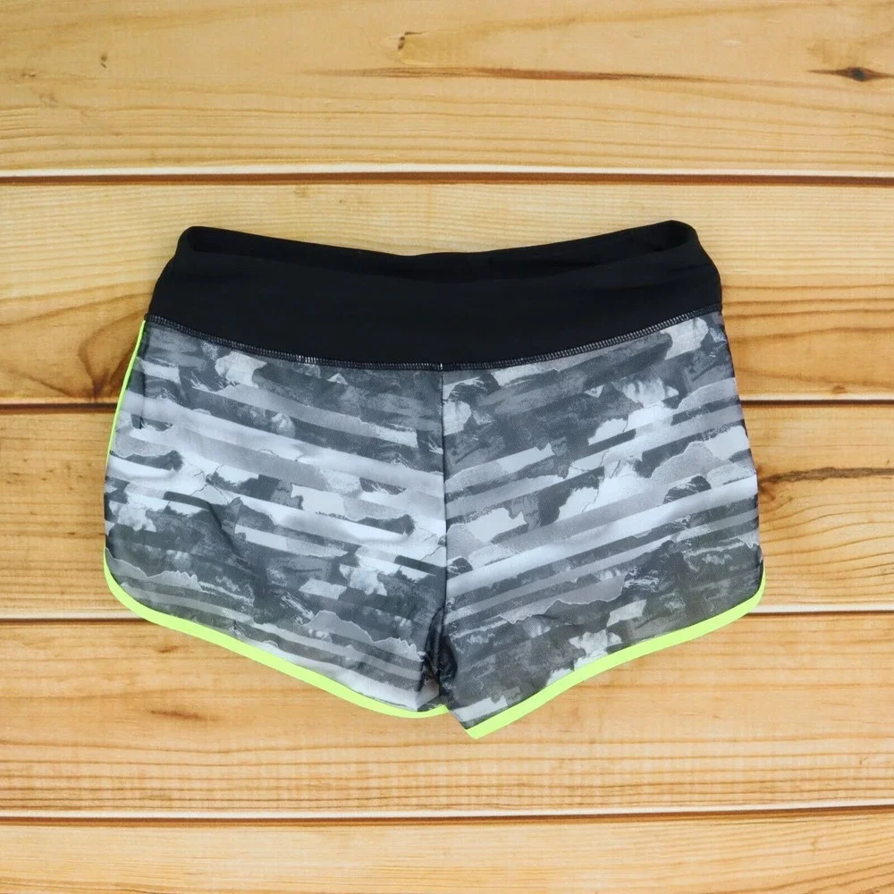 Avia Athletic Shorts‎ Womens Size M Multicolor Striped Stretch Lined Drawstring